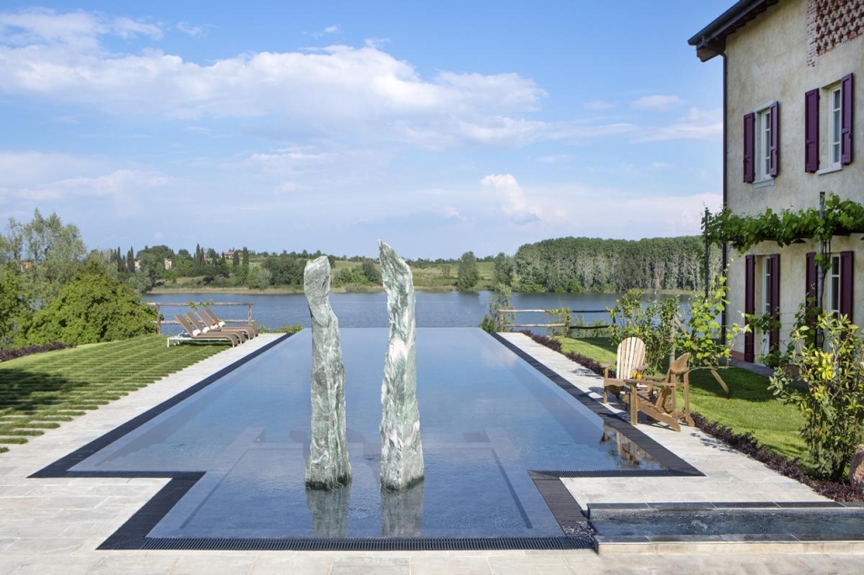 <br />
<b>Warning</b>:  Illegal string offset 'title' in <b>/home/gogardacssd/public_html/pages/minisite.php</b> on line <b>619</b><br />
