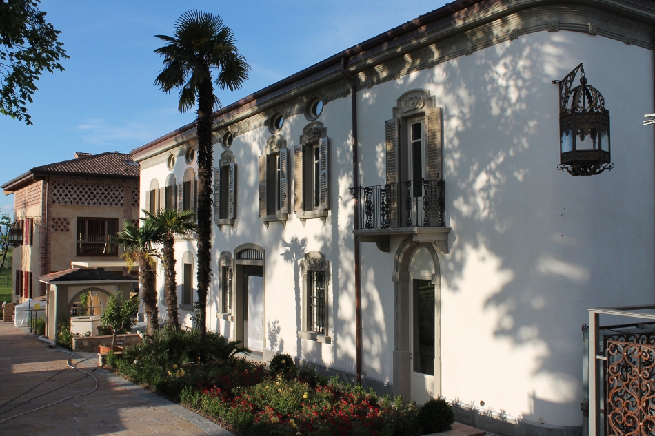 <br />
<b>Warning</b>:  Illegal string offset 'title' in <b>/home/gogardacssd/public_html/pages/minisite.php</b> on line <b>619</b><br />
1