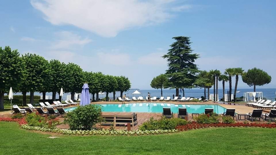 <br />
<b>Warning</b>:  Illegal string offset 'title' in <b>/home/gogardacssd/public_html/pages/minisite.php</b> on line <b>619</b><br />
