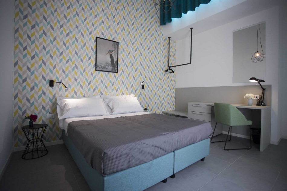 <br />
<b>Warning</b>:  Illegal string offset 'title' in <b>/home/gogardacssd/public_html/pages/minisite.php</b> on line <b>619</b><br />
1